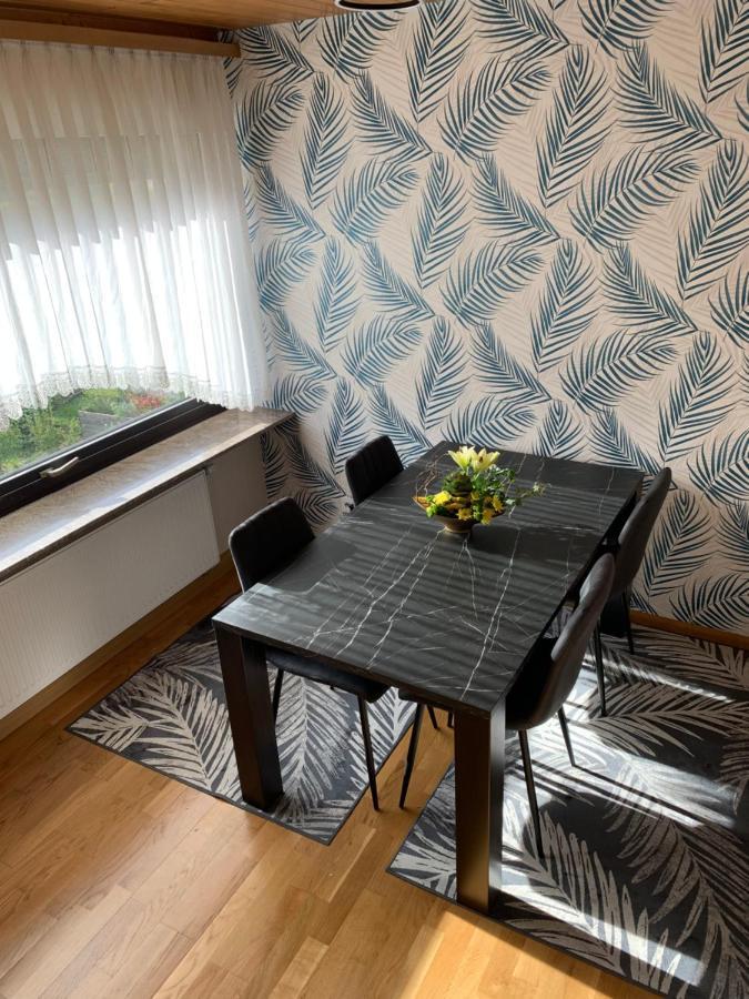 Haus Nummer Vier Neunkirchen  Zewnętrze zdjęcie